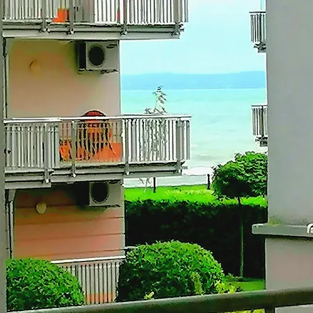 Balaton Golden Coast 公寓